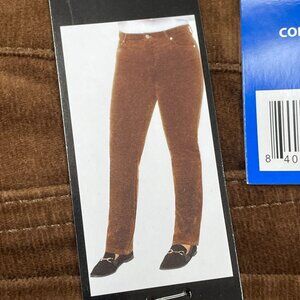 Well Worn Womens High Rise Corduroy Pants Brown Size 10  NWT 6545